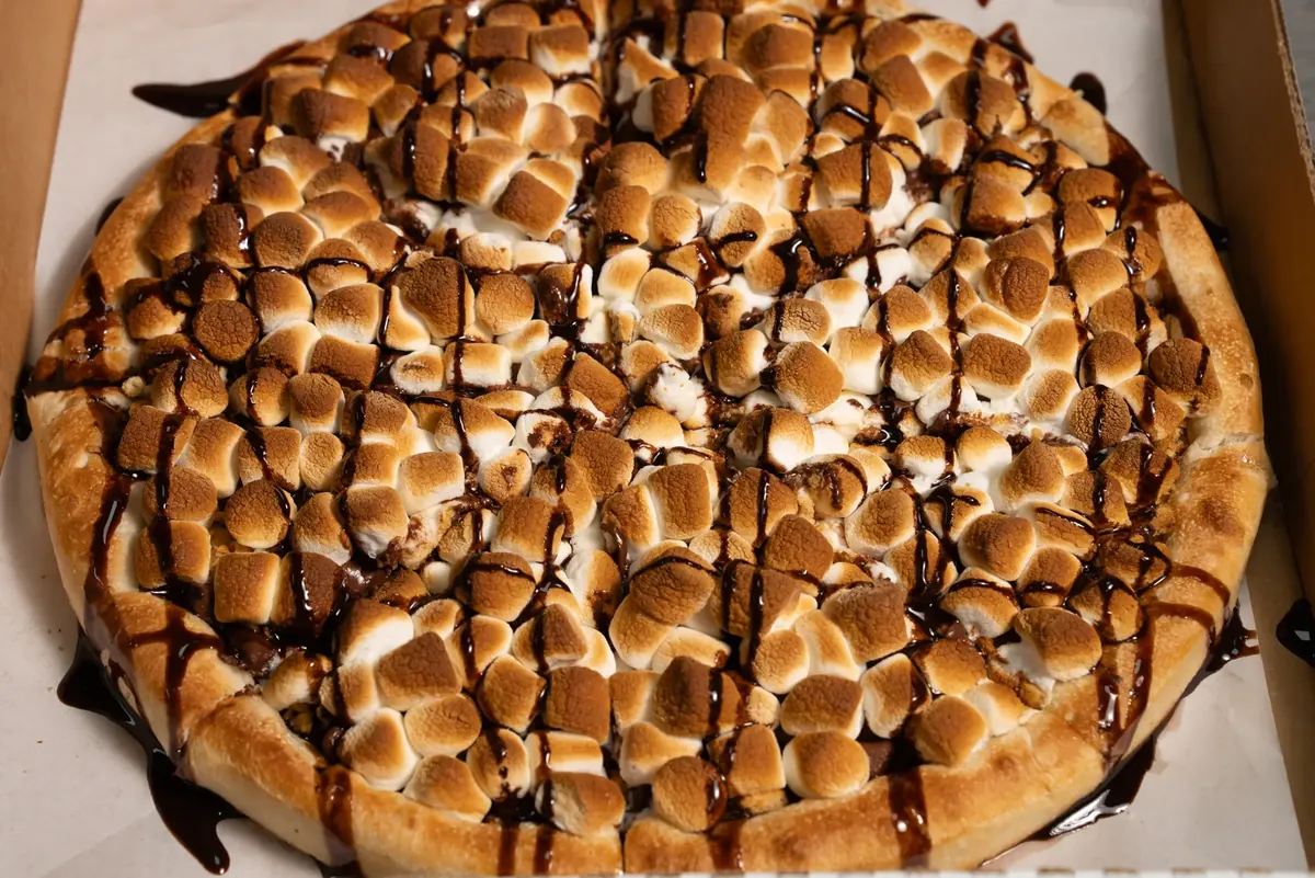 S'mores dessert pizza, sliced