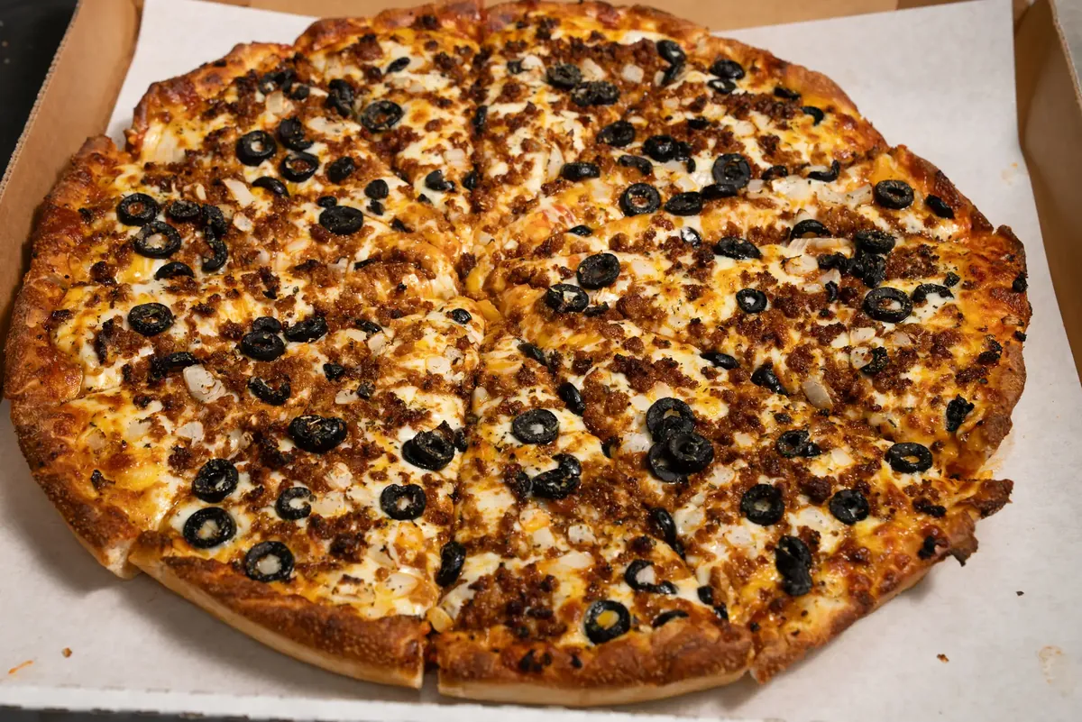 Taco pizza